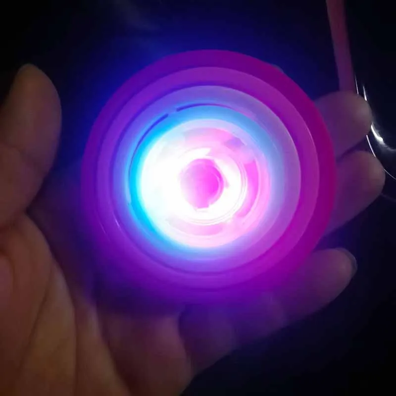 2Pcs Childhood Toys Gimbal Fingertip Gyro Toys Creative Inertia Rotating Glow-in-the-dark Fingertip Gyro Kids Stress Relief Toys