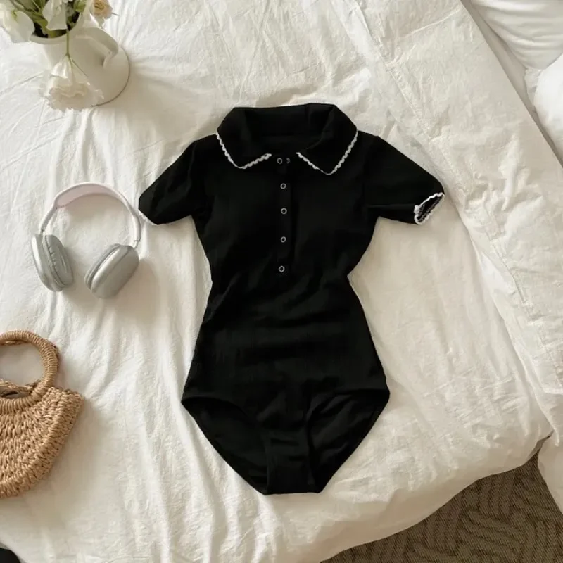 جديد ملابس السباحة النسائية موضة قطعة واحدة ملابس السباحة مع زر التلابيب قصيرة الأكمام الحياكة لباس سباحة ربيع حار ملابس الشاطئ