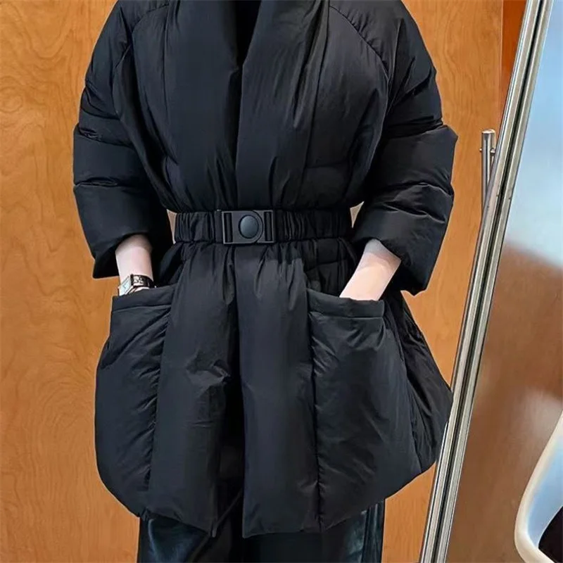 Fashion Design Sense Winter-Baumwollmantel für Damen, 2025, Winter, neue koreanische Version, Schnürung, Taille, warme Jacke, Parker-Mantel