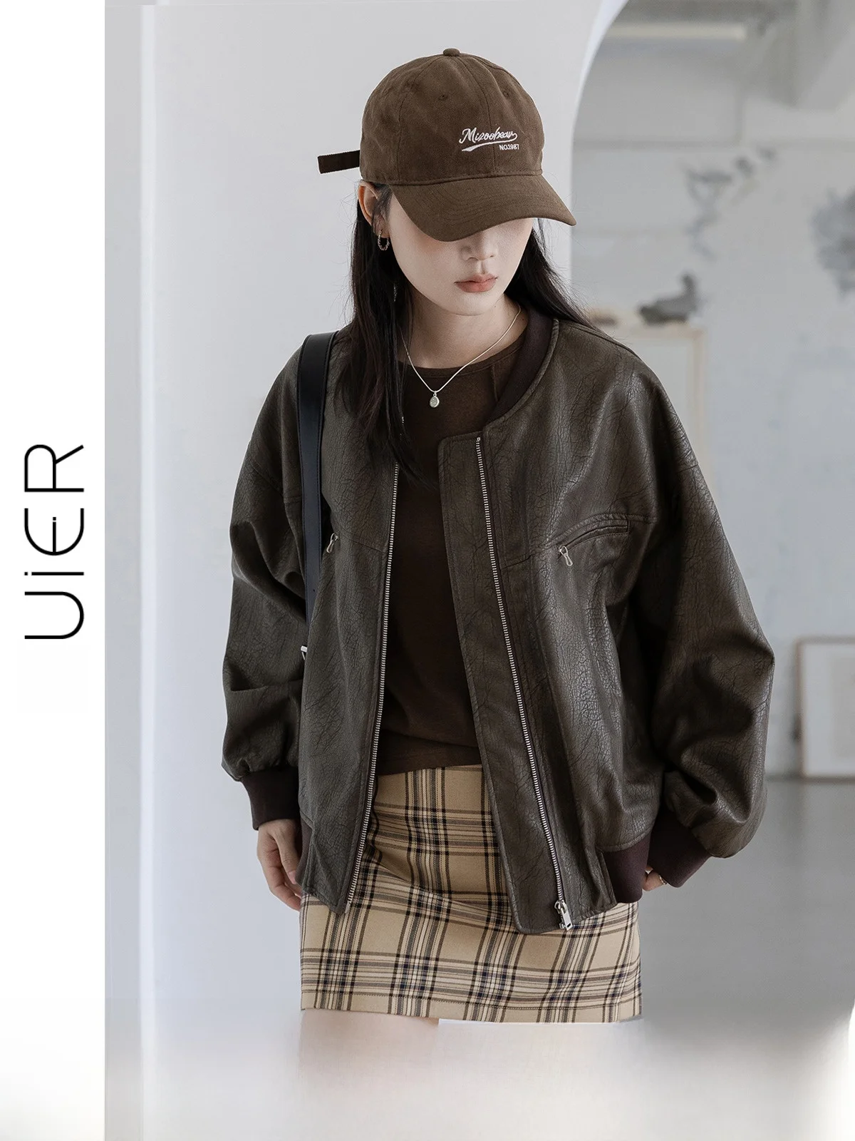 

Коричневая кожаная куртка женская свободного кроя, осеннее новое винтажное утягивающее пальто с воротником-стойкой и застежкой-молнией, длинное свекло