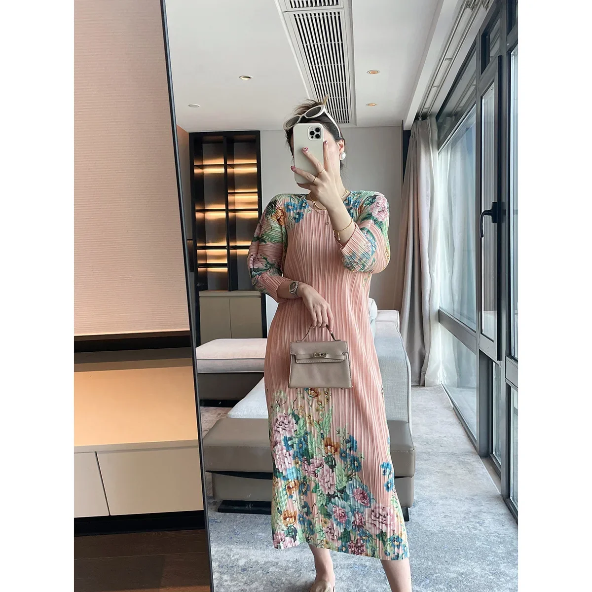 Pleats Pleated Dress 2024 Fall New Age-reducing Design Printing Round Neck Dress Female Temperament Elegant Thin Long Dresses