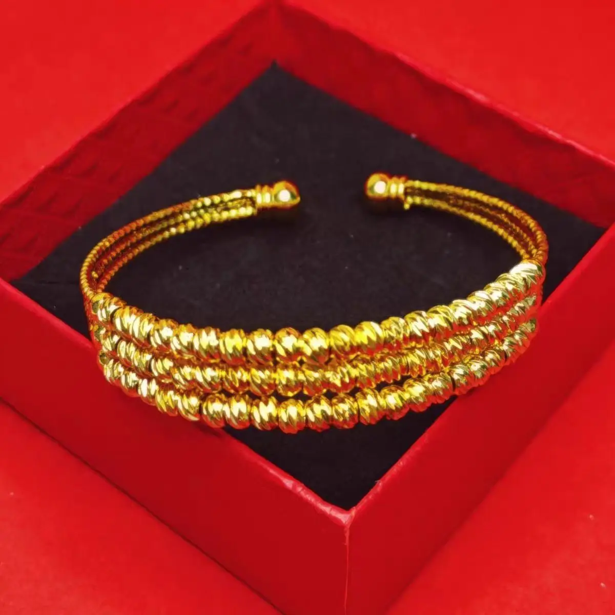 Sparkling Triple Circle Disco Bead Open Bangle Women's 24K Gold AU999 - Pure gold triple circle beads, shiny and eye-catching