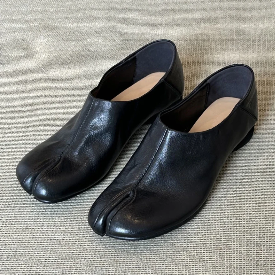 aneikeh-zapatos-planos-de-mujer-con-punta-dividida-estilo-tabi-retro-de-moda-primavera-otono-mocasines-negros-de-cuero-zapatos-planos-casuales-tipo-ballet
