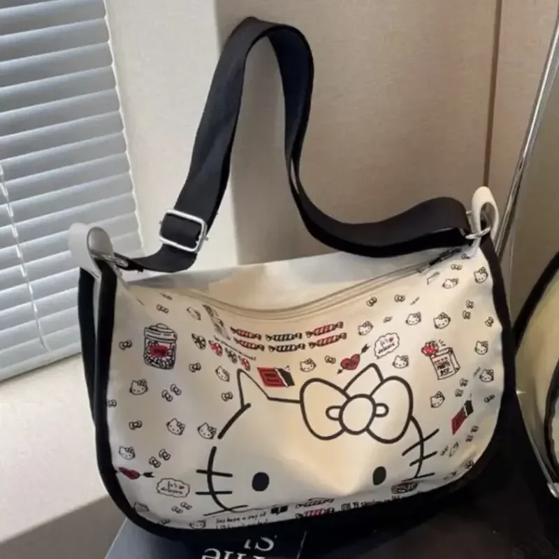 2024 Nieuwe Anime Hello Kitty Stuff Schouder Canvas Tas Grote Capaciteit Student Crossbody Knoedel Zakken Voor Vrouwen Meisjes Ornamenten