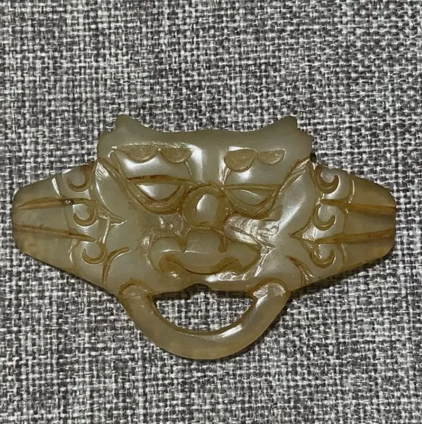 Chinese Old Jade Collection Red Mountain Culture Beast Face Pendant