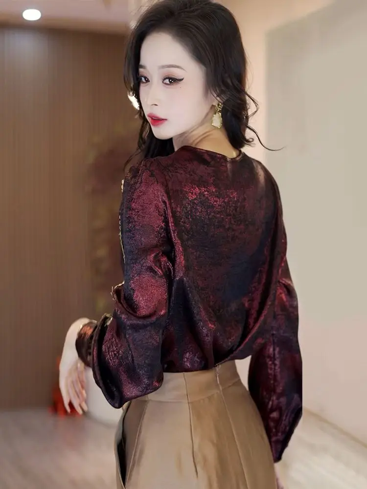 Early Autumn New Shirt Long Sleeved Shirt Women\'s Unique and Beautiful Small Shirt Solid Color Luxurious High-end Blouses Top
