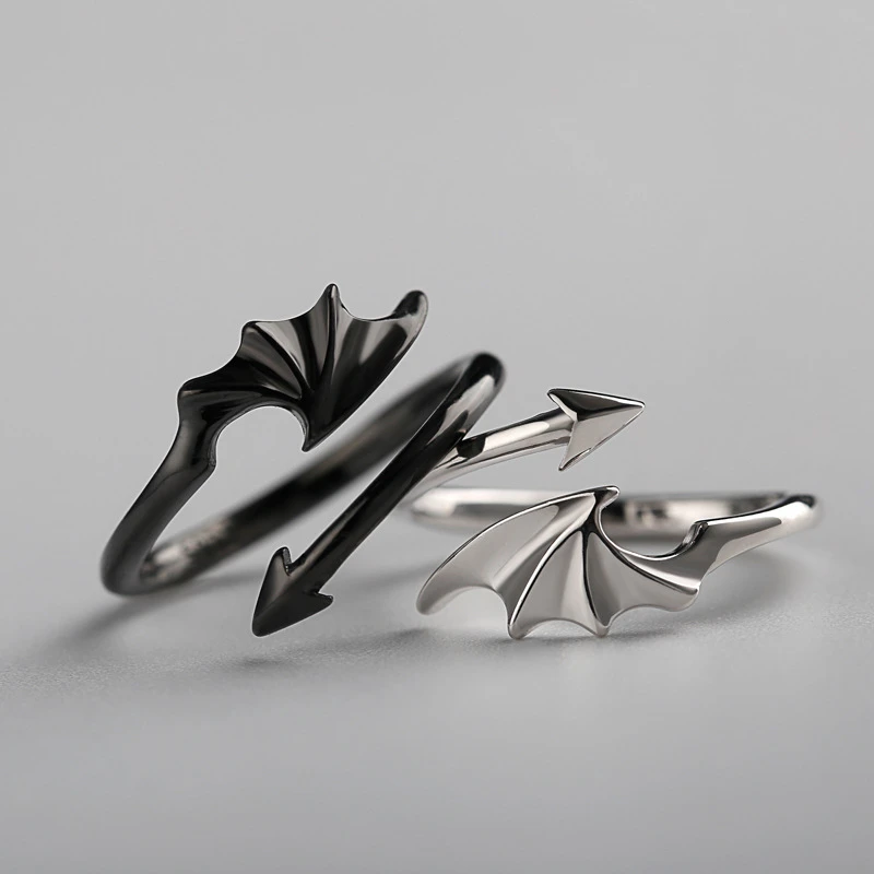 

LATS Punk Vintage Evil Wings Rings for Women Men Couple Wedding Ring Opening Angel Wing Version Rings Korean Jewelry
