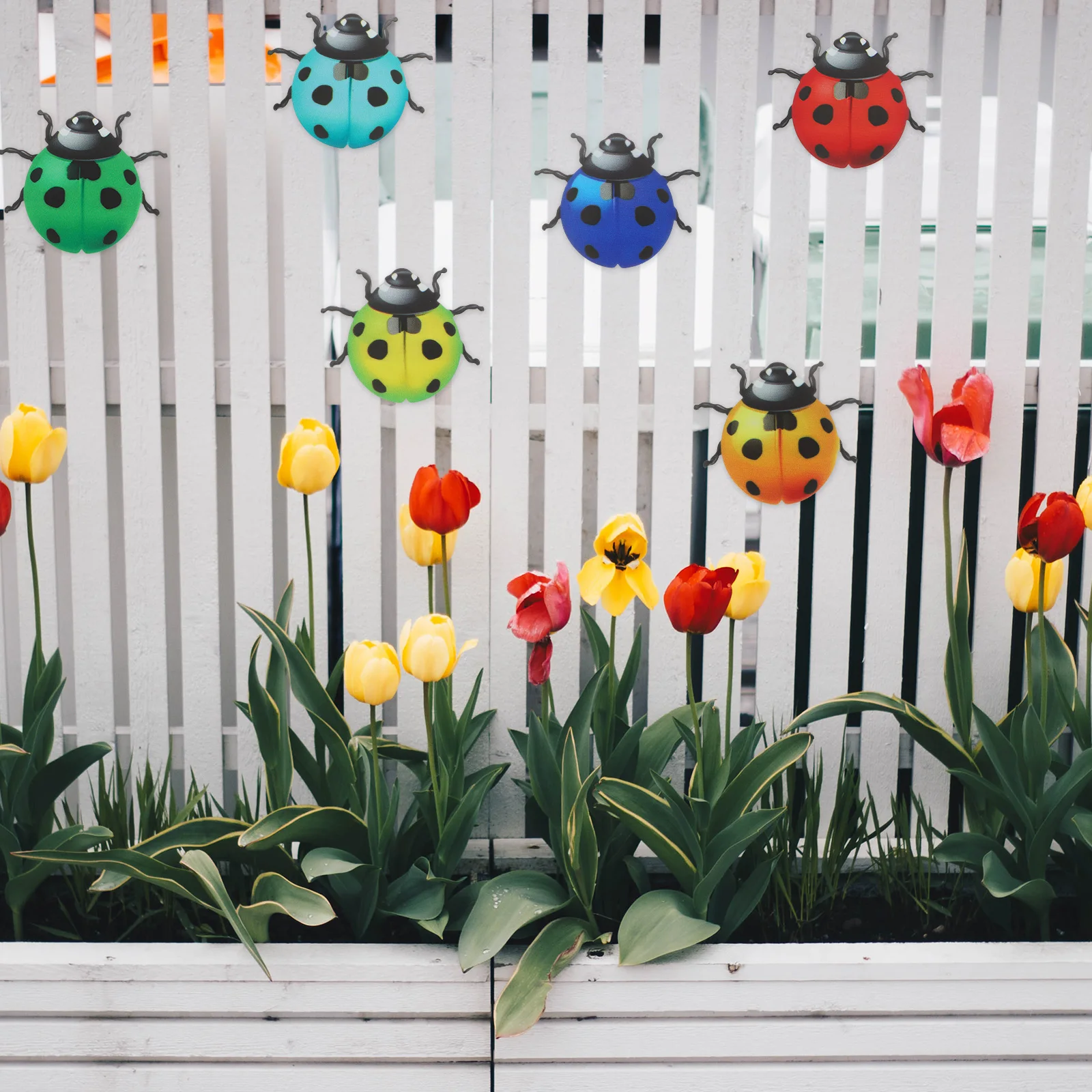 

3 Pcs Outdoor Decor Simulated Ladybug Pendant Ornaments Garden Wall Decorations Miss