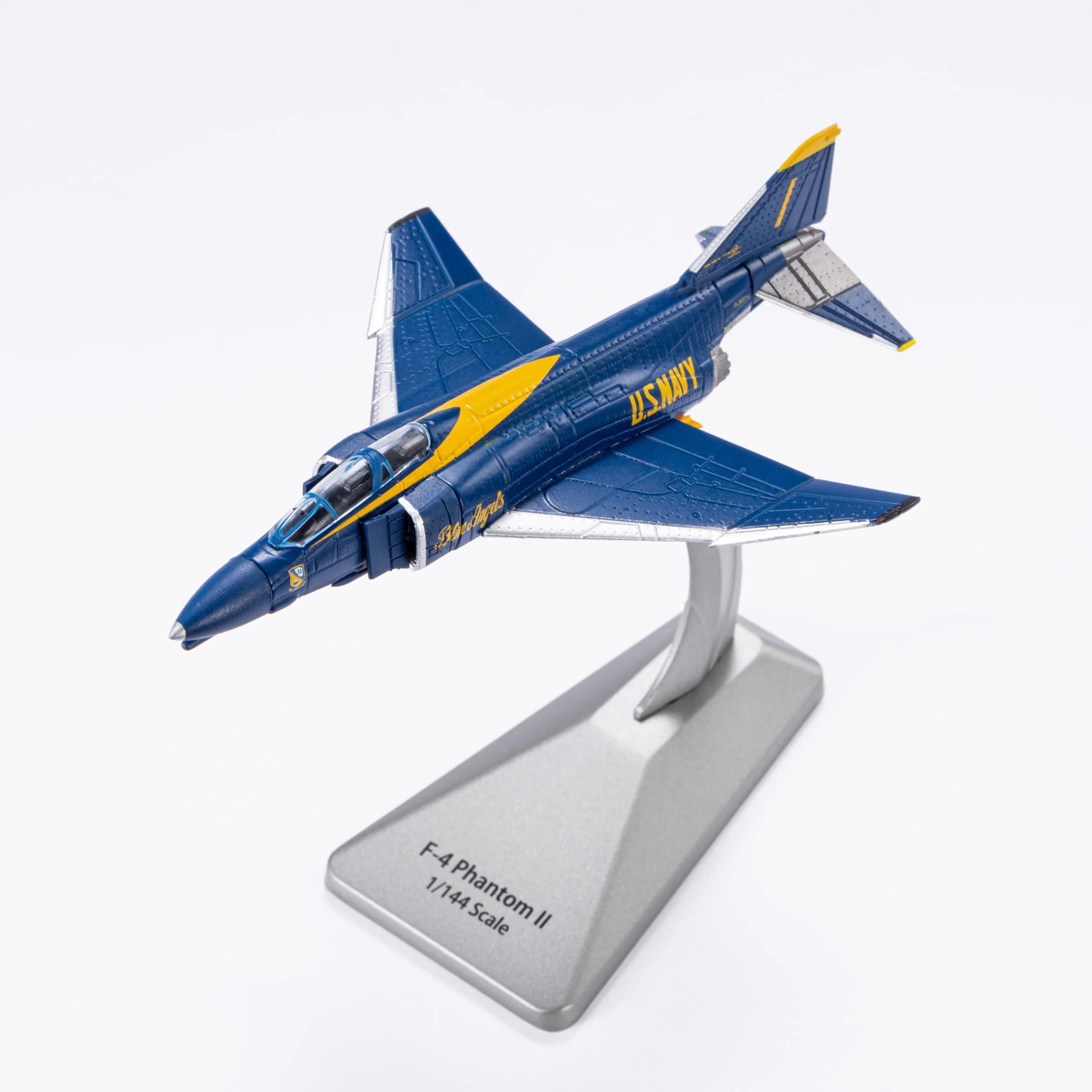 F-4 Phantom II 1/144 Modelo a escala de metal (incluida la base) Modelo a escala azul Colocación del hogar, colección y decoración Regalo creativo