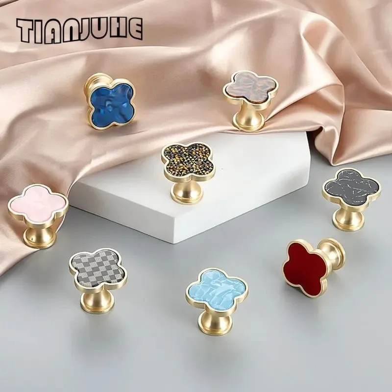 Kitchen Cabinet Knobs Square Cabinet Knobs Brushed Brass Knobs for Dresser Cupboard Closet Bathroom Solid Zinc Alloy