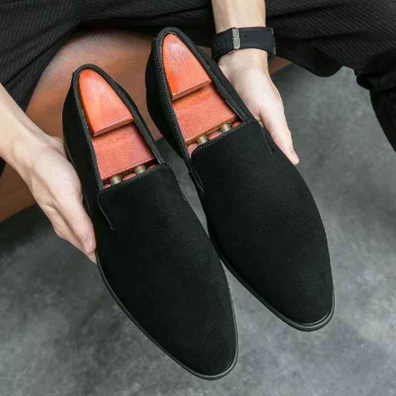 High Quality Men's Shoes Fashion Business Office Dress Shoes Autumn New Leather Casual Shoes for Men Red Sole Pointed Toe Loafer