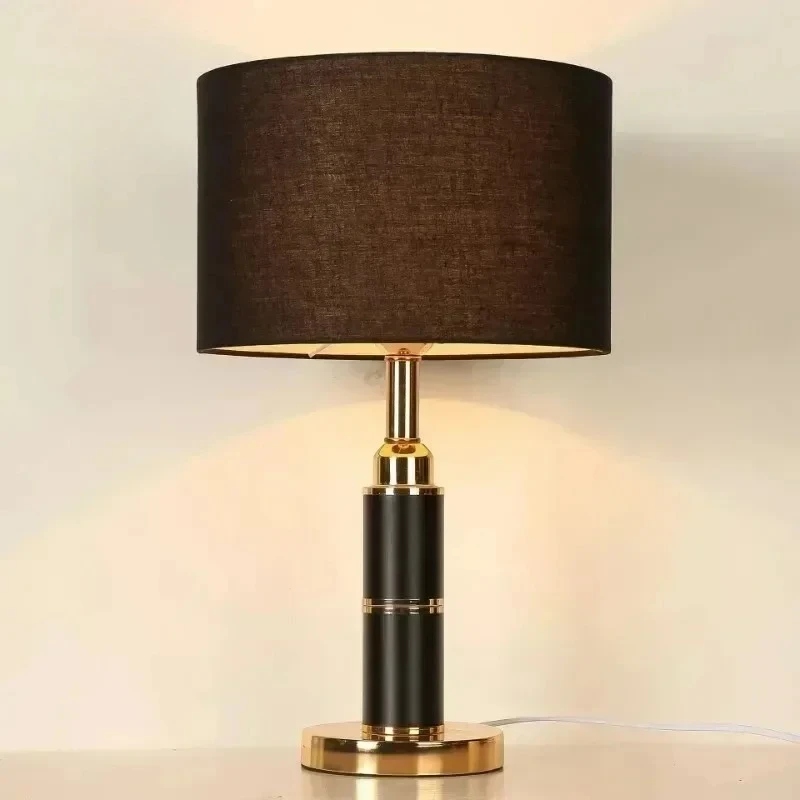 Modern Nordic Table Lamps Luxury High-end Fabric Lampshade Luminarias Bedroom Bedside Study Lounge Parlor Hotel Homestay Fixture
