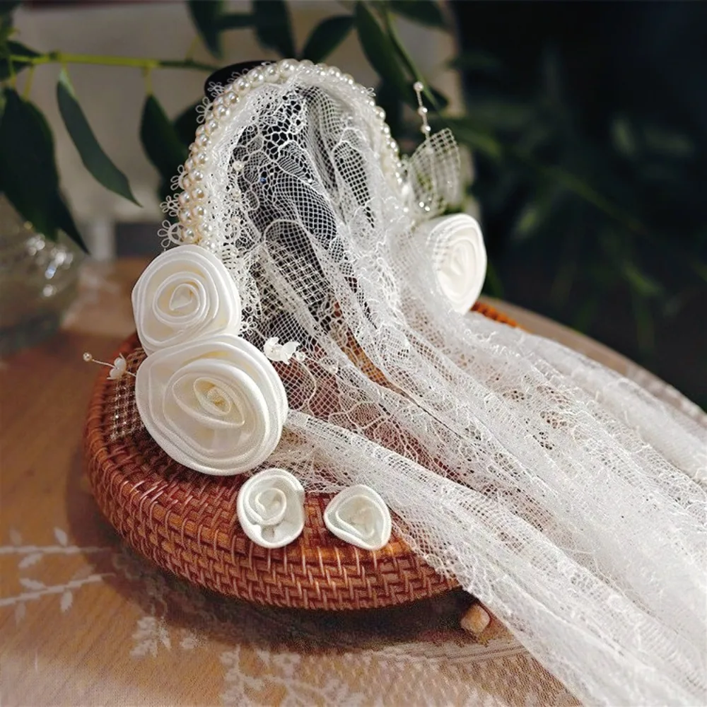 

Heavy-Duty Retro Lace Shoulder Length Veil Elegance Bridal Veil with Pearls Beaded for Wedding Dress Wedding Accessories