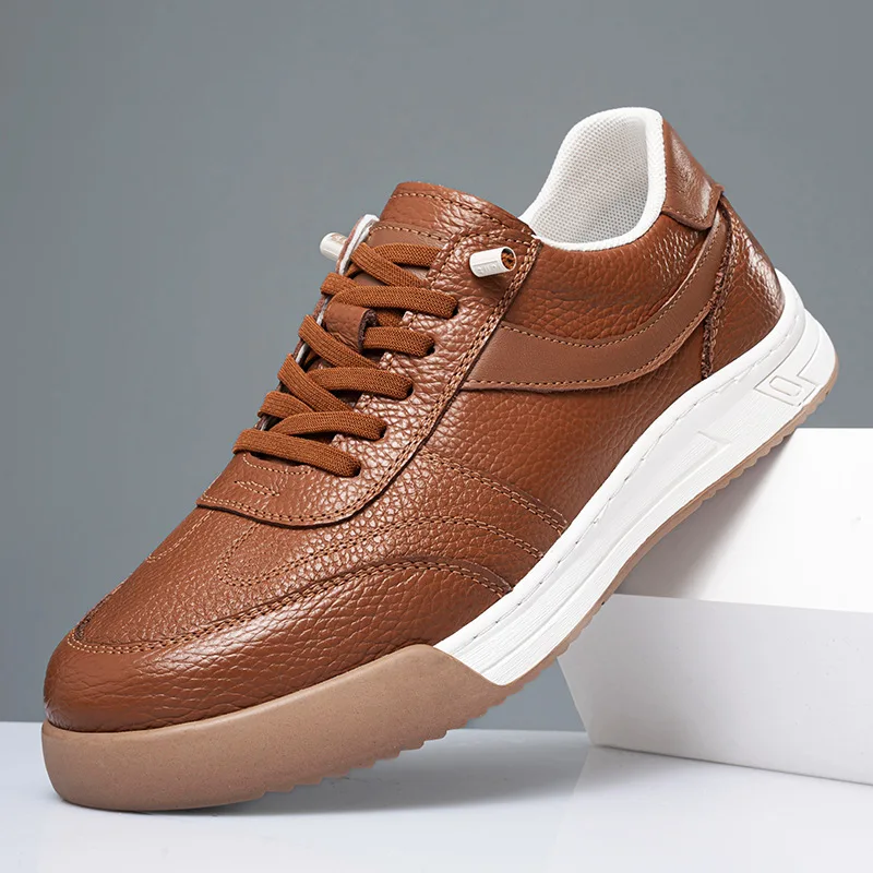 

2025 Осенние новые кожаные кроссовки для мужчин, модные повседневные спортивные туфли для досок, мужские однотонные низкие кружевные дизайнерские туфли, мужские туфли