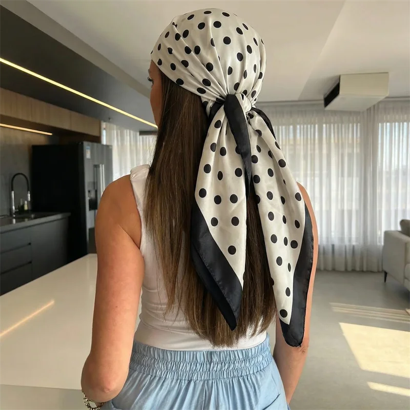 Neue Luxusmarke 2026 Gepunkteter Quadratischer Seidenschal für Damen Hijab Haarbänder 90cm Halstuch Damen Satin Schal Stirnband