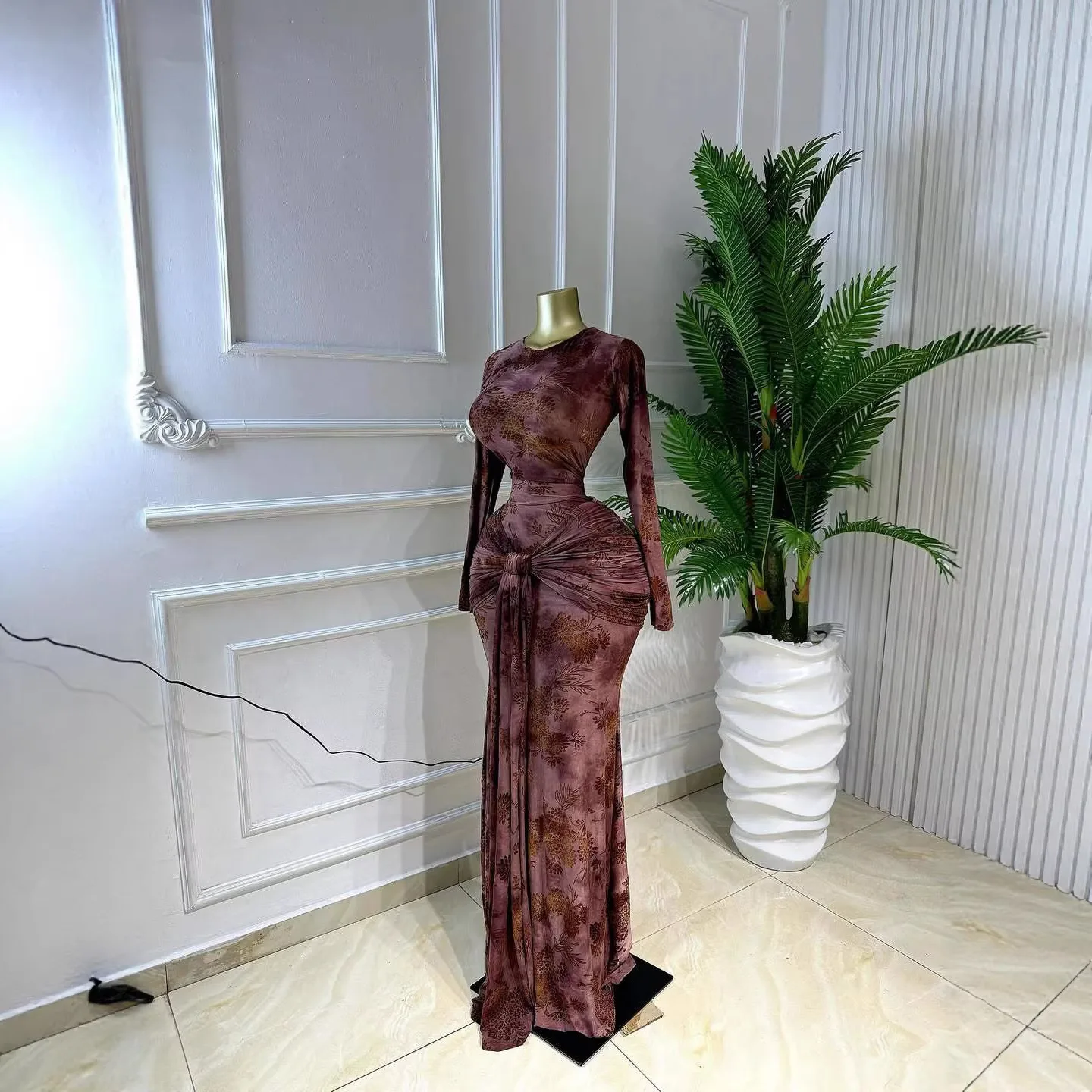 

Новое весеннее женское платье 2026 года в стиле Ins: элегантное, с драпировкой, круглым вырезом, принтом, приталенное, длинное, для вечеринок