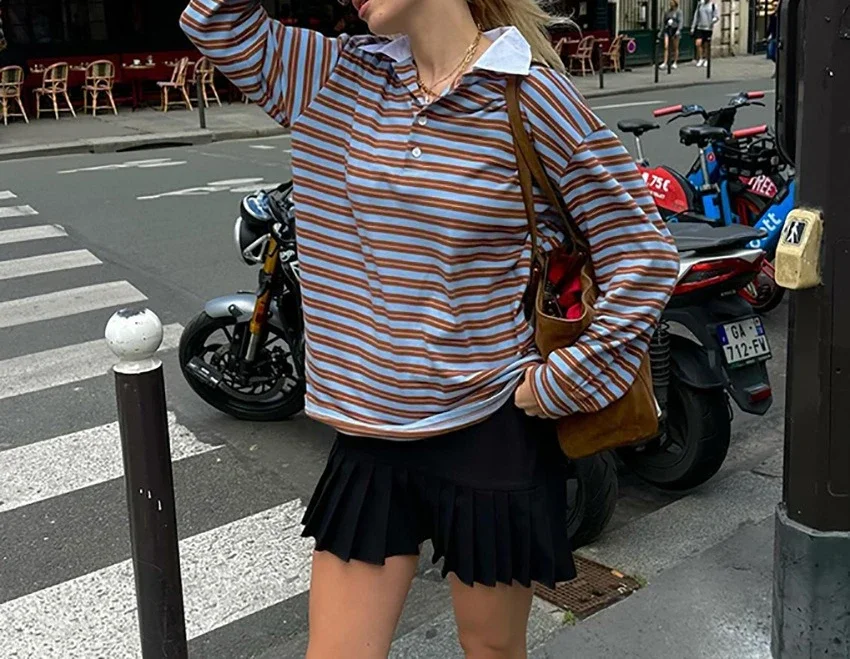 

Retro V-Neck Contrasting Striped Long Sleeved T-Shirt For Women's Hot, Personalized, Fashionable Long Sleeved Top