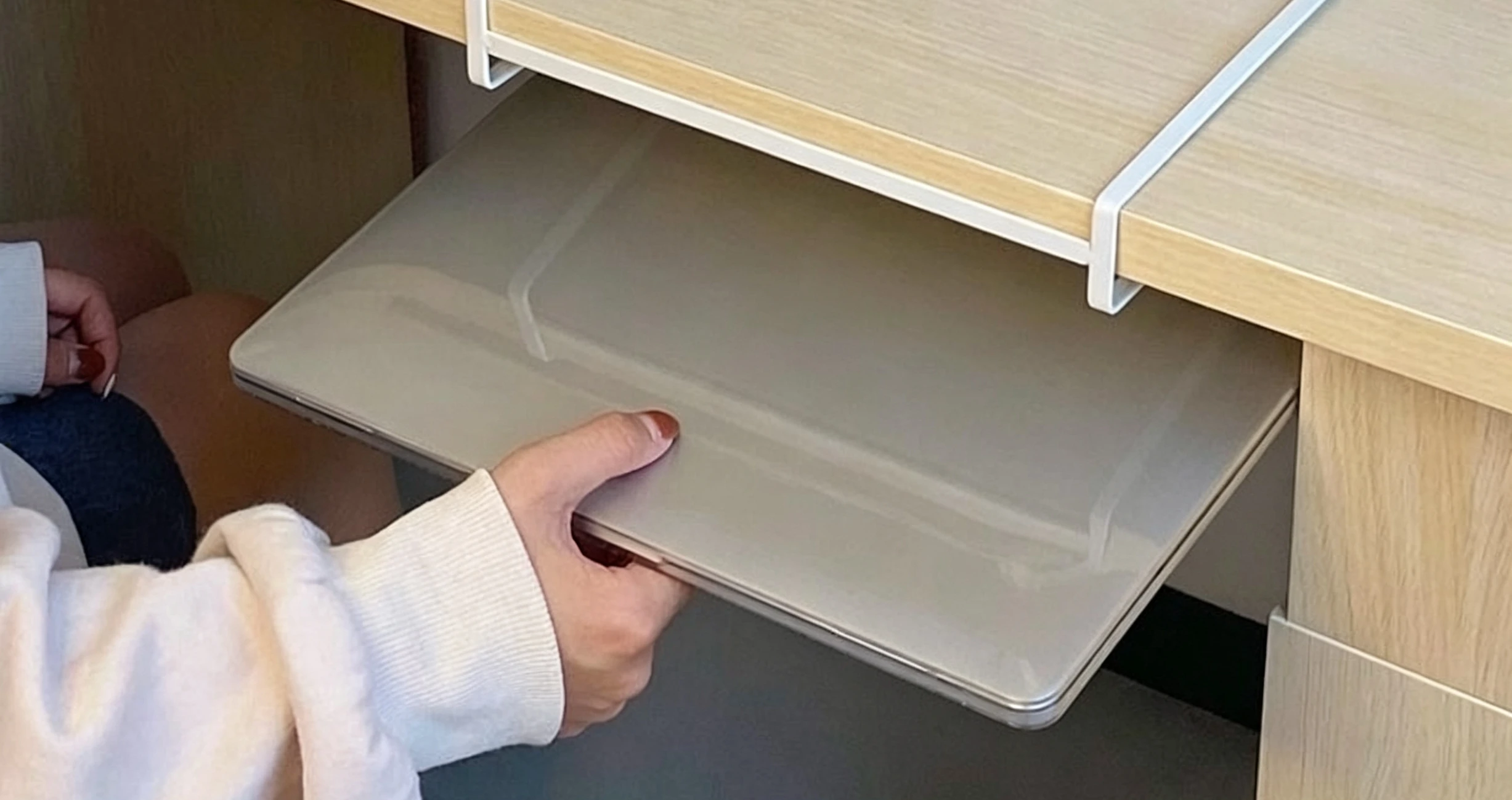 Laptopständer, Aufbewahrungsartikel für den Schreibtisch im Studentenwohnheim, Hängekorb für Studenten, Schreibtisch-Eisenregal, Aufbewahrungsregal