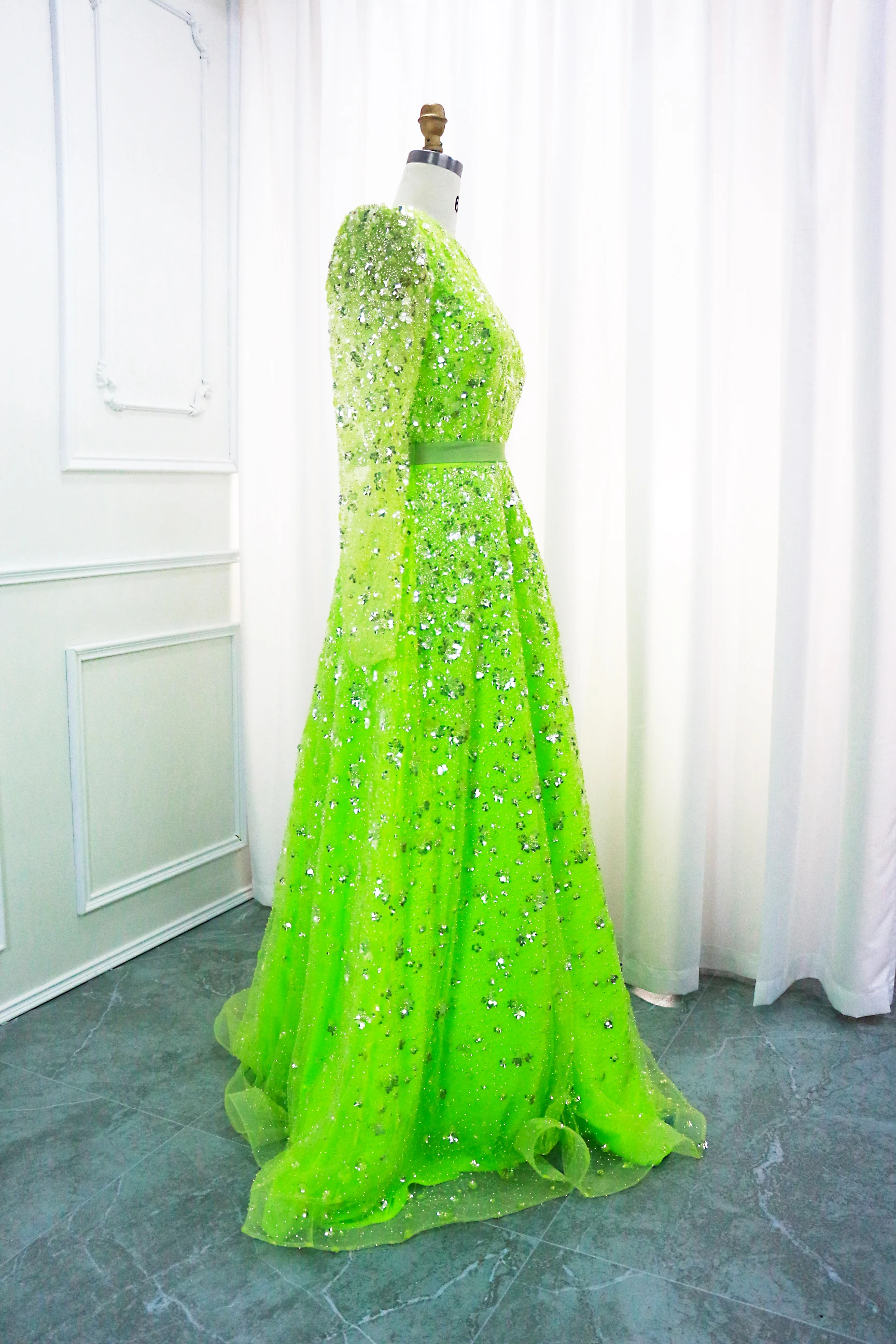 Hot Sale Muslim Green A Line Evening Dresses Luxury Sleeves Beaded Prom Formal Gowns 2024 For Women Party with Best Price