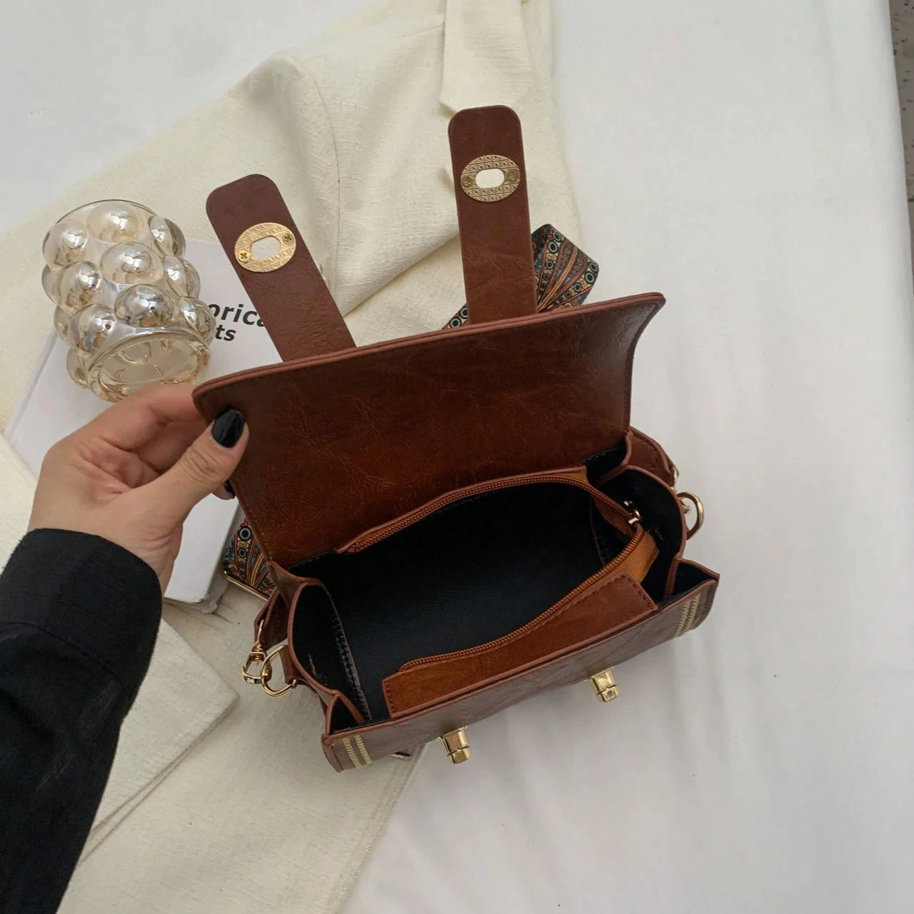 حقيبة يد ريترو صغيرة اسطوانة للنساء، حقيبة كتف كروسبودي للاستخدام اليومي حقيبة كتف أسطوانية على الطراز العتيق حقيبة نسائية