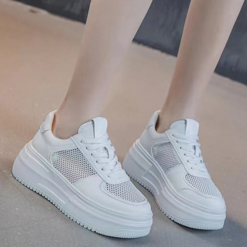 Fashion White Sneakers Women 2024 Net Yarn Breathable Leisure Sport Shoes for Women Solid Color Flats Women Summer White Shoes