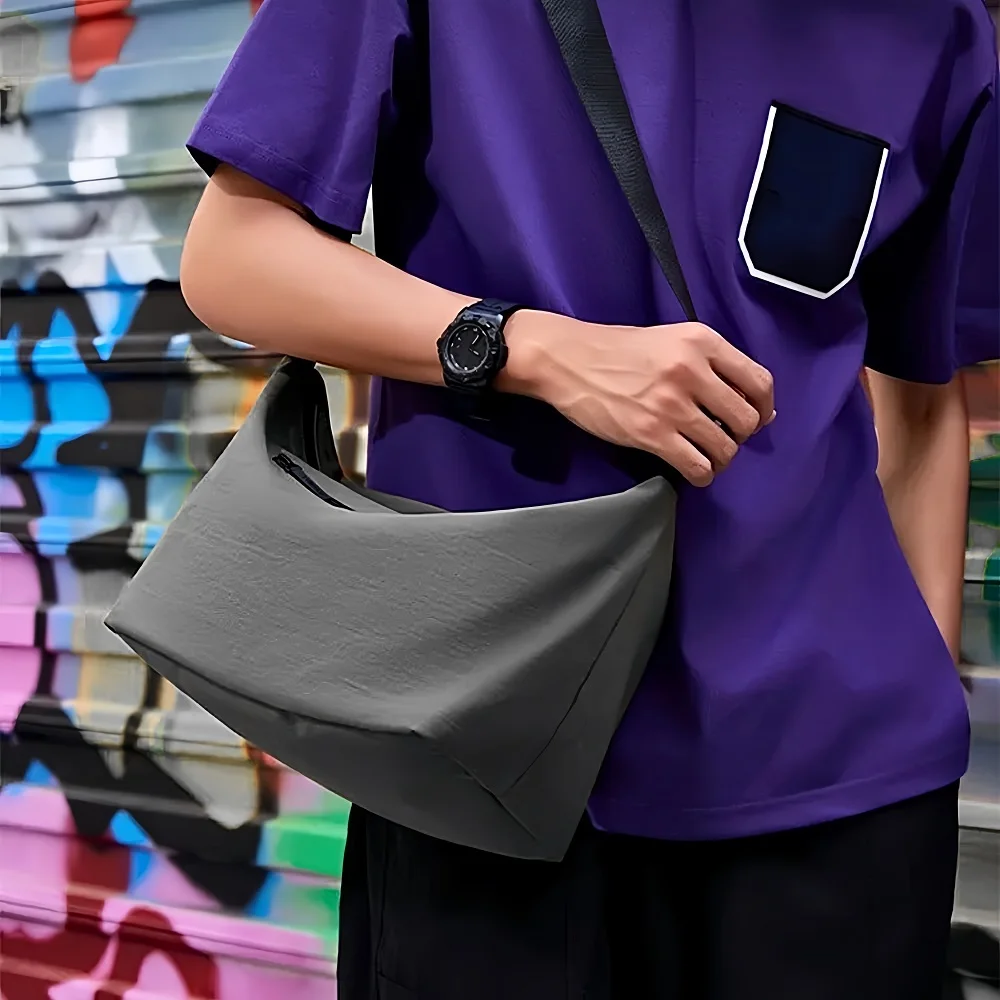 حقائب كروس للنساء والرجال نايلون مقاوم للماء مع سعة كبيرة حقيبة محفظة زلابية للرياضة في الهواء الطلق حقيبة ساعي السفر