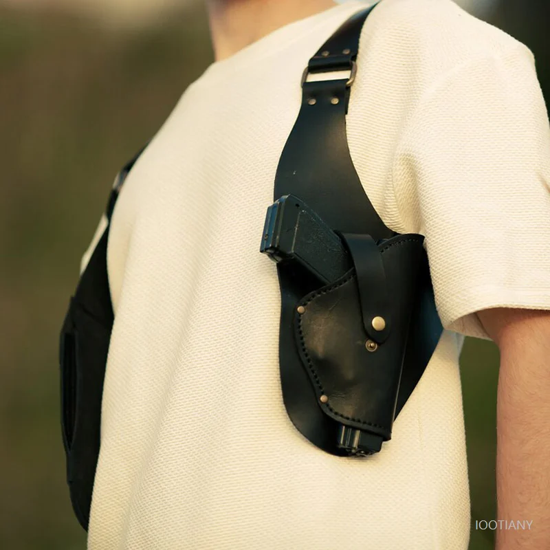 

Medieval Leather Field Pistol Pouch Concealed Gun Holster Halloween Cosplay Costume Accessory Vintage Strap Cell Phone Pocket