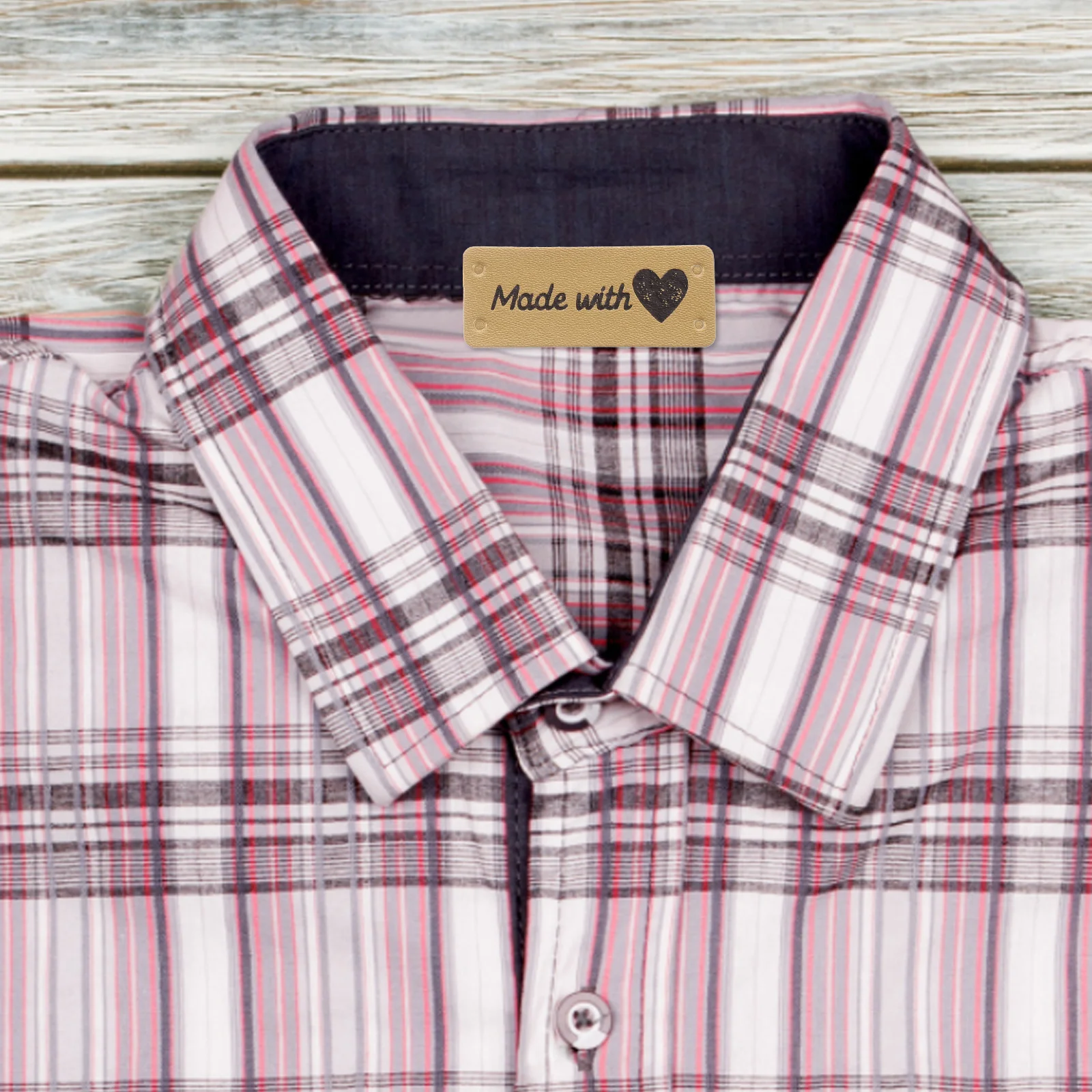 

100Pcs PU Tags Clothes Labels Love Heart Handmade Sewing Tags Crochet Accessories for Knitting Gifts Personalized Sewing