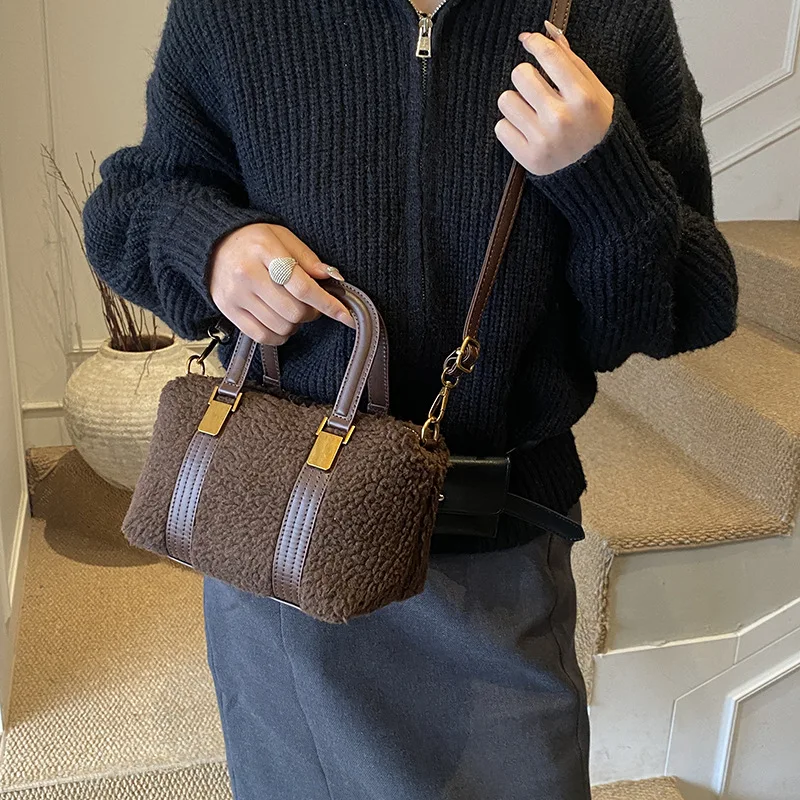 Modna torebka crossbody w kolorze khaki, puszysta, damska, w stylu boho, na ramię, jesienno-zimowa, modna torebka dla kobiet.