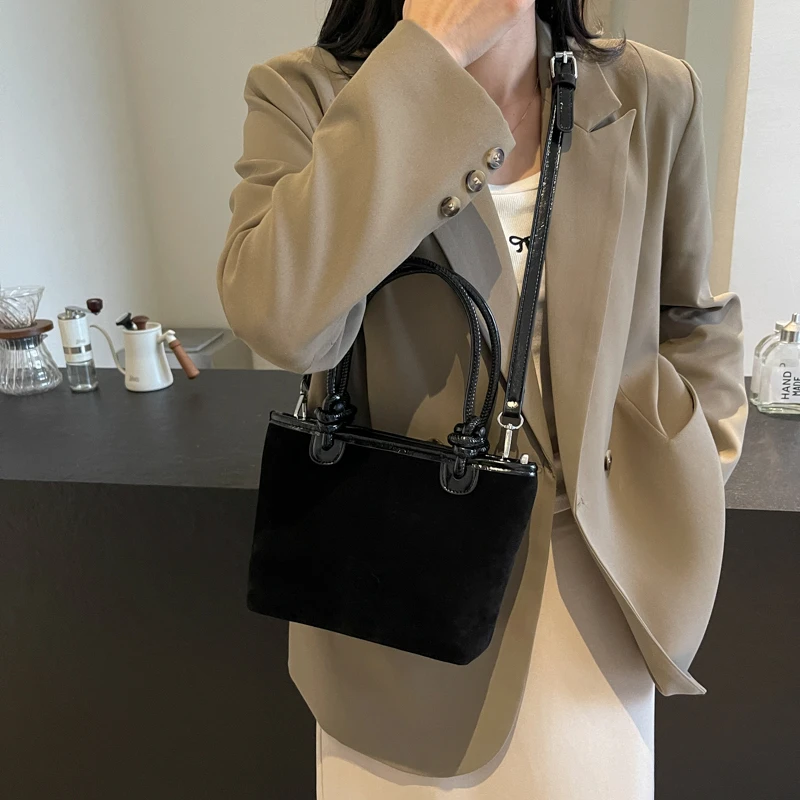 

Fashionable Bag Trendy Design Minimalist Unique Large Capacity Diaper Bags For Women's Luxury Leather Commuter Tote Bag