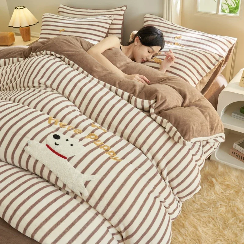 

2024 New Towel Embroidery Single Quilt Cover Striped Milk Velvet Cartoon Duvet Autumn and Winter Thickened Warm Bedding 200x230