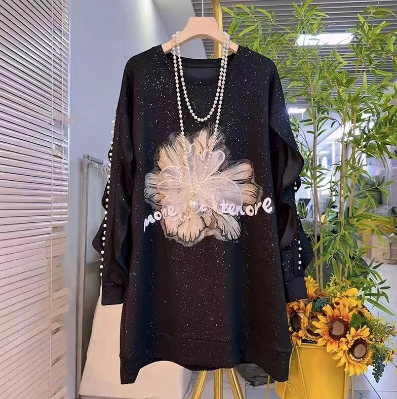 Primavera Autunno Moda Perline Fiore tridimensionale Felpa nera Dolce girocollo Allentato Versatile Top a maniche lunghe da donna