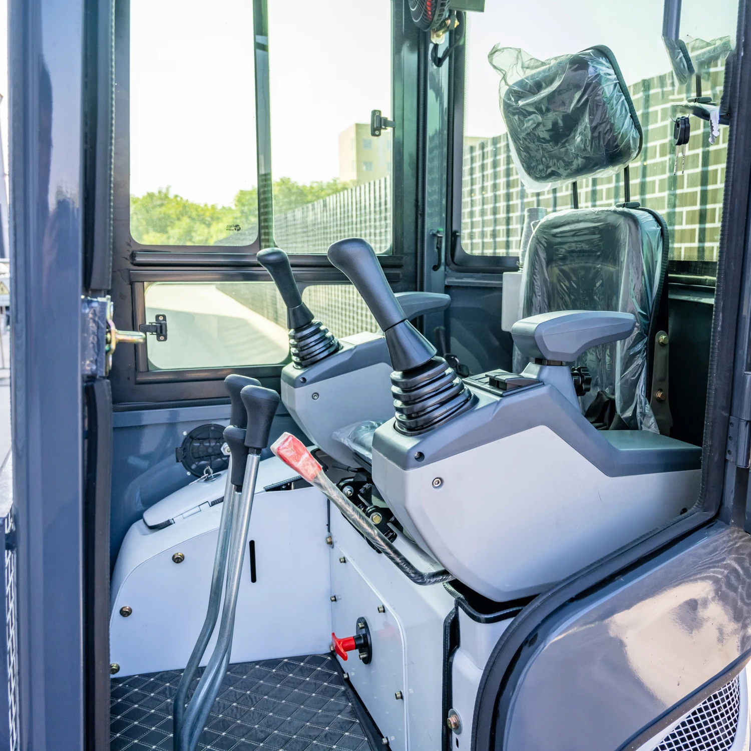 Мини-экскаватор 1,5 тонны с пи – обзор и цена Tractor Backhoe