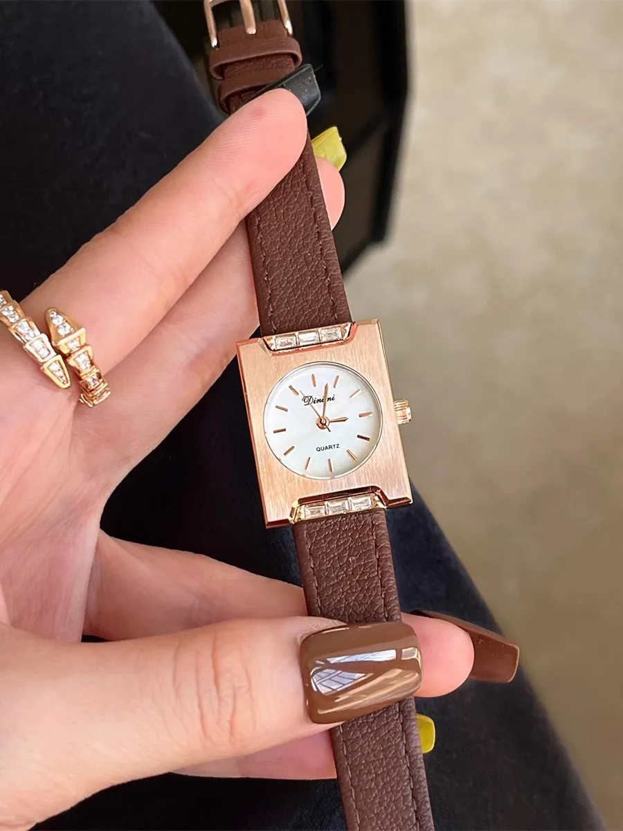 Steel shell white square watch women's niche light luxury retro literary and high-value quartz watch