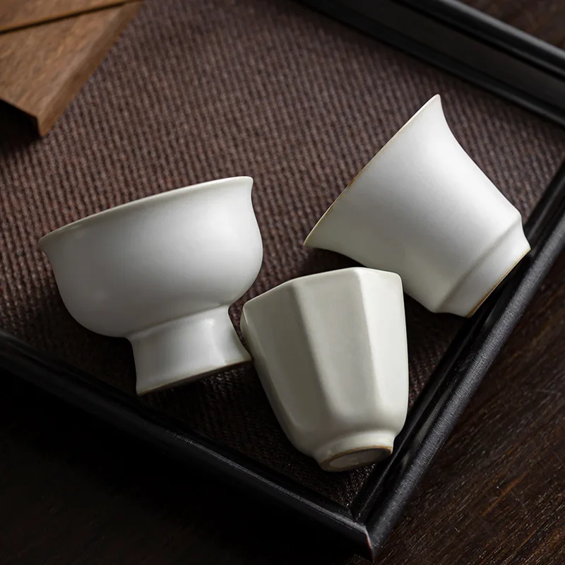 Antique Moon White Ceramic Tea Cup Simple Tea Bowl Personal Cup Kungfu Tea Set Octagonal Cup Zen Meditation Cup Souvenirs