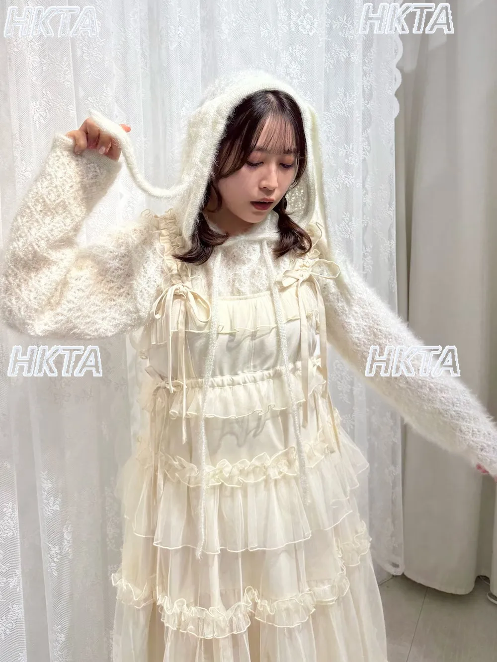 

Японский милый кавайный свитер с капюшоном в стиле ретро 2025 года для девочек, осень-зима, новый универсальный свободный повседневный вязаный пуловер, белый женский топ