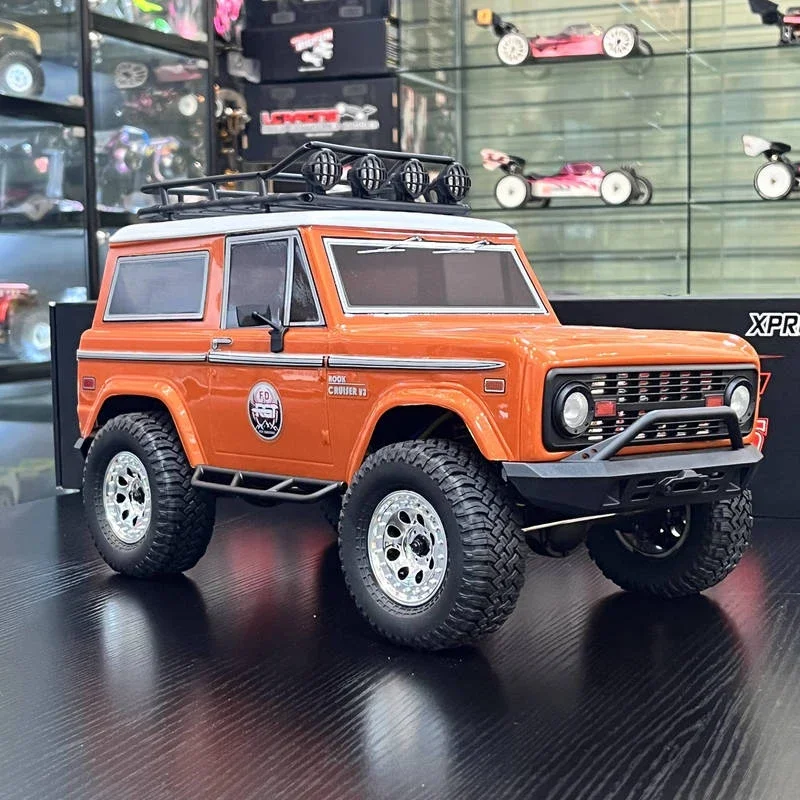 Rc 1/10 Rgt 4wd136100v3-fd Ford Bronco Suv Rc Car Off Road 4x4 Simulated Climbing Cartoy Car Vintage Car Model With Car Luggage