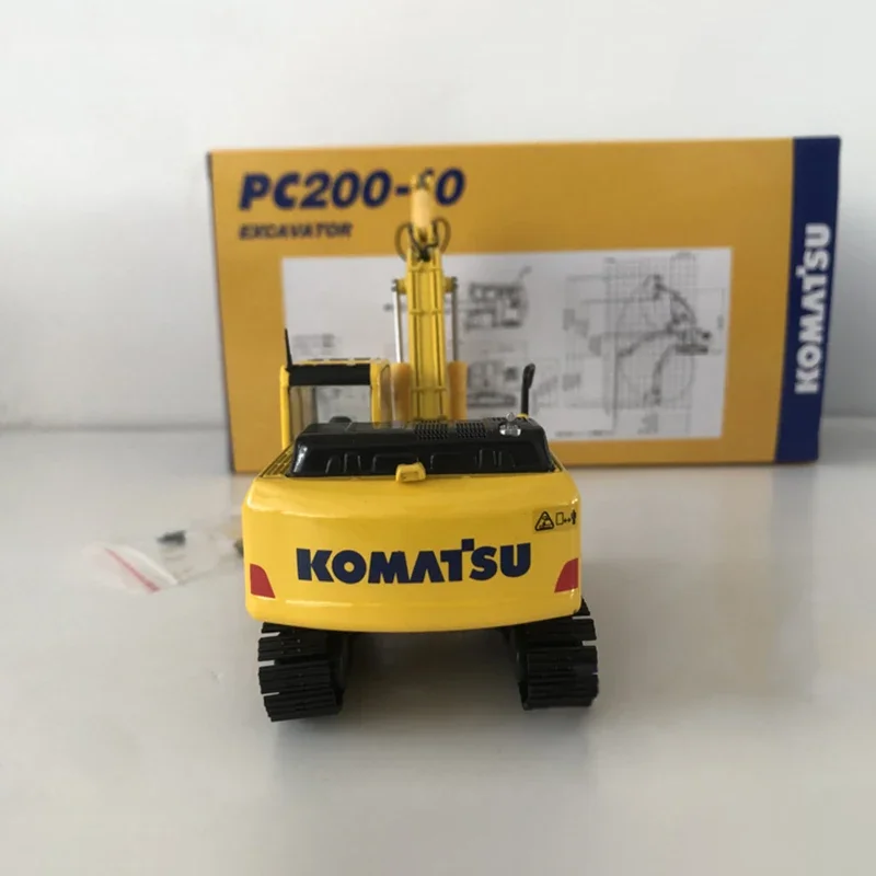 Diecast scala 1:50 KOMASTU PC200-10 PC210LC-10 PC220-10 escavatore in lega modello di veicolo di ingegneria giocattolo da collezione