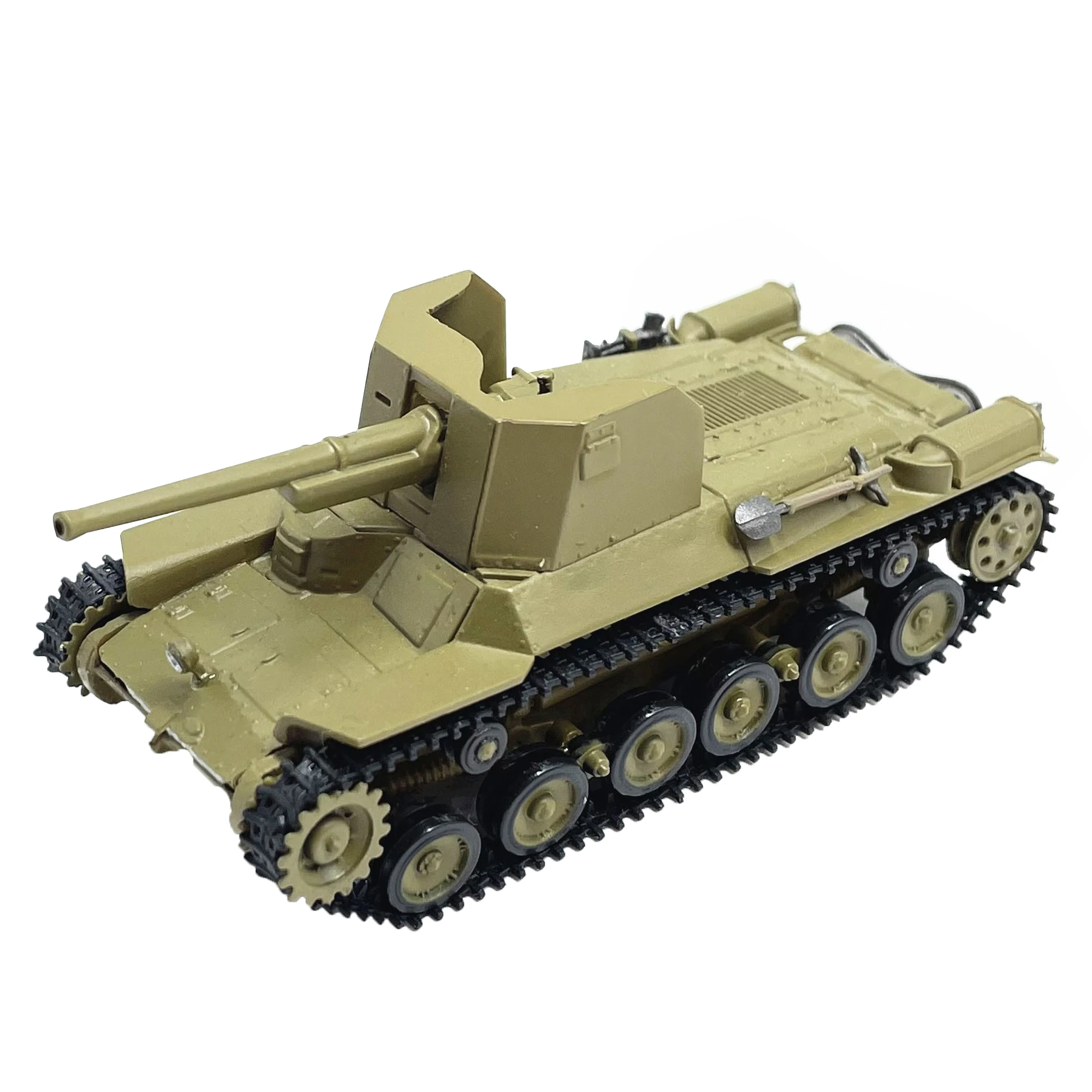 

Пластиковая модель боевого автомобиля с анти-танком, масштаб 1:72