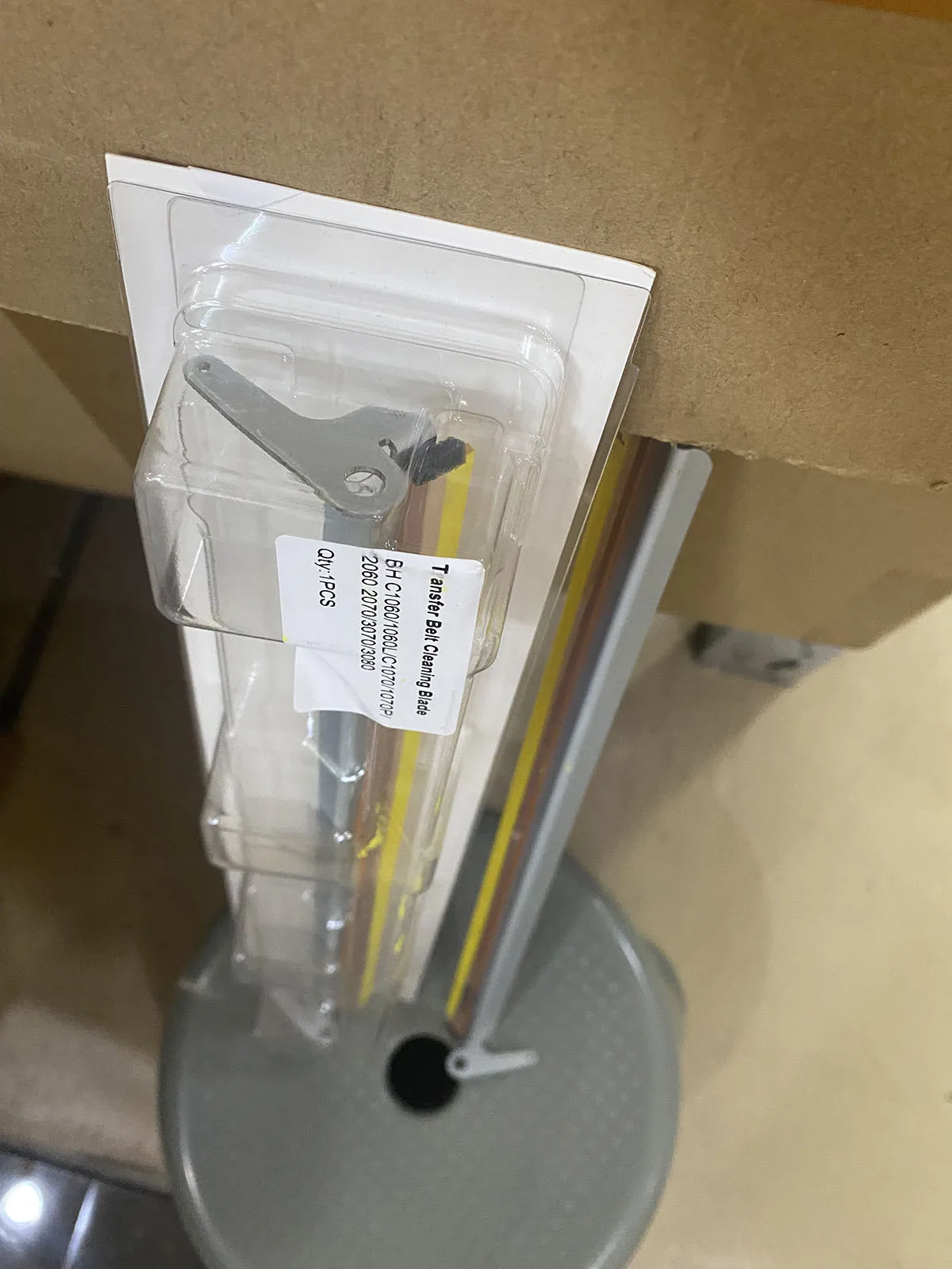 

2X A50UR70K00 AAK7R71711 лезвие для очистки ремня переноса для Konica Minolta Bizhub PRESS C1060 C1070 C2060 C2070 C3070 C3080 C3080P