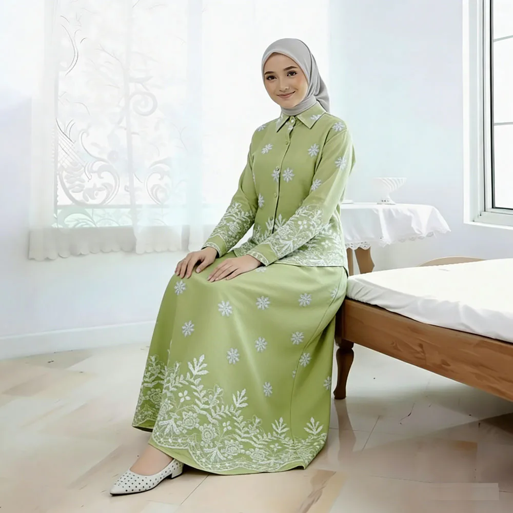 ชุดมุสลิมสองชิ้นปักลาย เสื้อและกระโปรงทรงสวิง สไตล์ดูไบ อบายะห์ เสื้อผ้าอิสลามสำหรับงานอีด ชุดออกงานสำหรับผู้หญิง