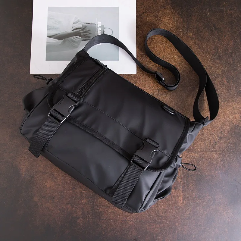 

Мужская сумка-мессенджер в функциональном стиле, большая вместимость, персонализированная сумка почтальона, стиль рабочей одежды, повседневная пригородная сумка-мессенджер