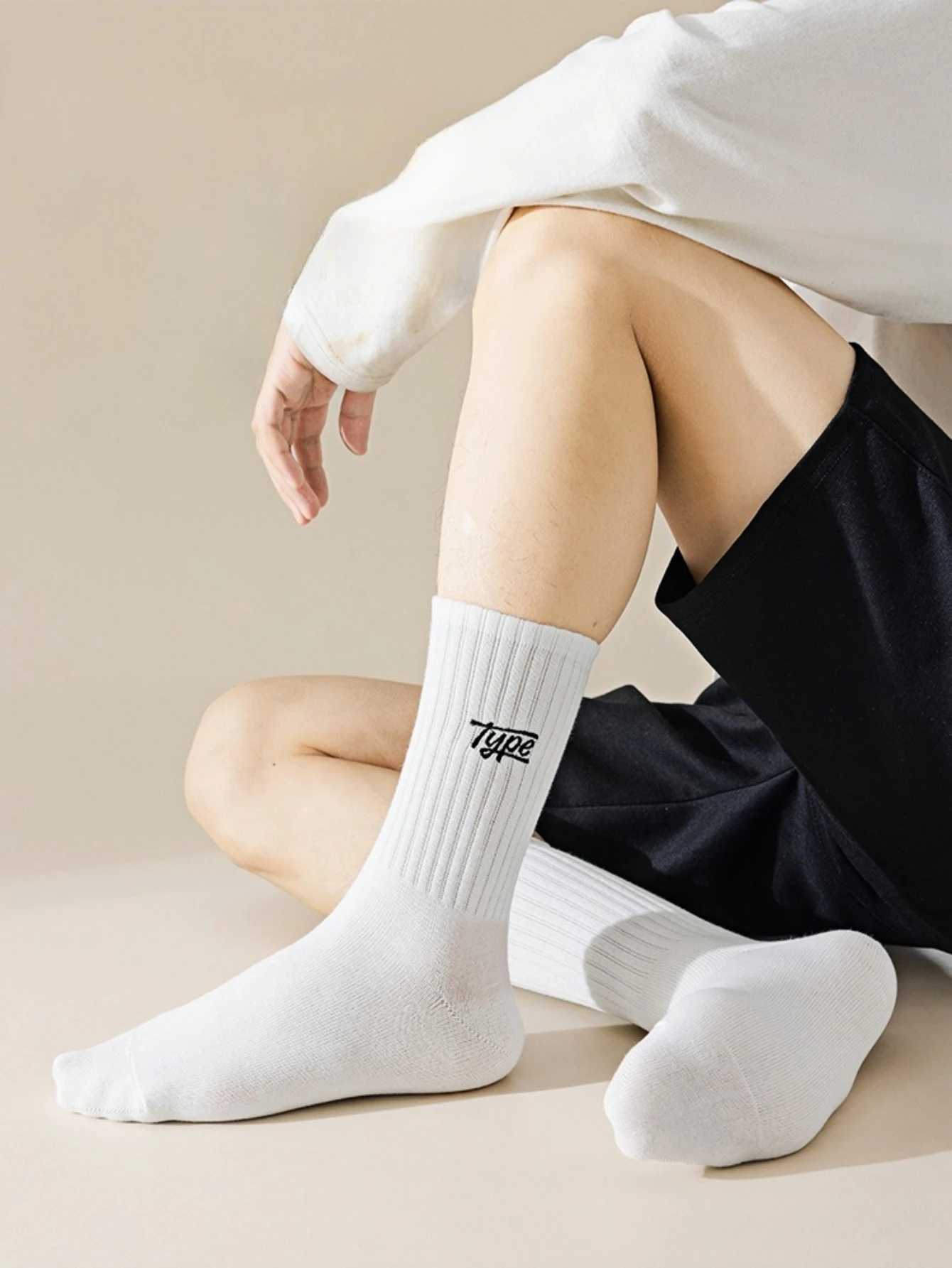 6 Paar modische Herren-Sportsocken, die bis zur Mitte der Wade reichen, mit Buchstabenmuster, hohe Socken für Frühling, Sommer und Herbst, geeignet für Sport und den täglichen Gebrauch. – Detail 3
