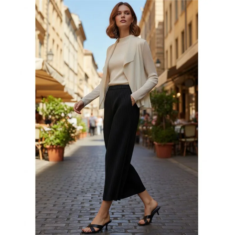 

Костюм с плиссированными брюками Miyake: женский приталенный комплект с плиссировкой, весна 2026, новая коллекция, укороченный жакет и однотонные брюки, деловой костюм для офиса