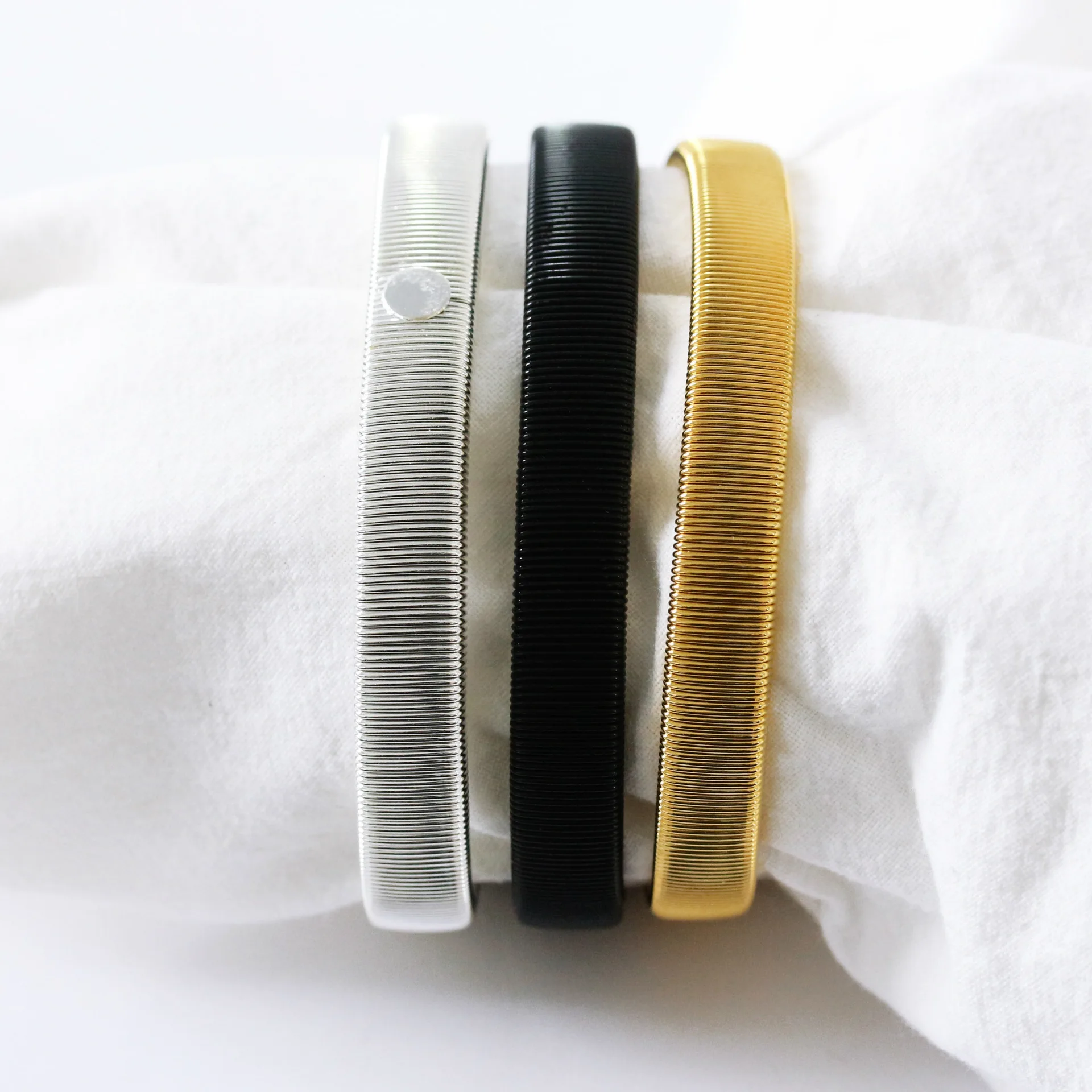 1/2 قطعة الرجال مطاطا الذراع الفرقة للجنسين مطاطا قميص كم حامل بسط مطاطا المعادن كم الأربطة الملابس والاكسسوارات #2