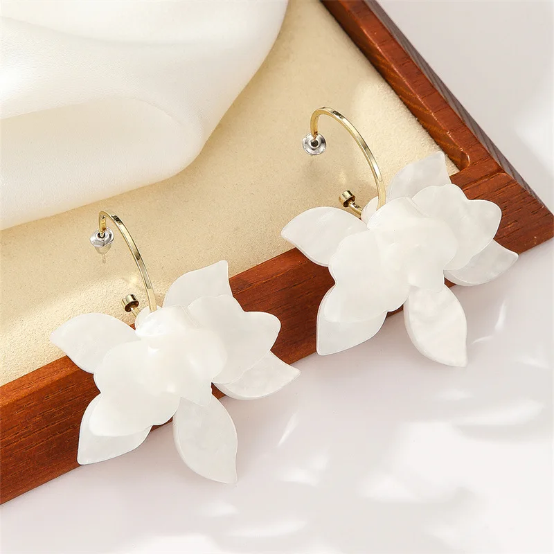 Resin Flower Hoop Earrings for Women Silver Post Hong Kong Vintage Design Premium Versatile Lightweight Daily