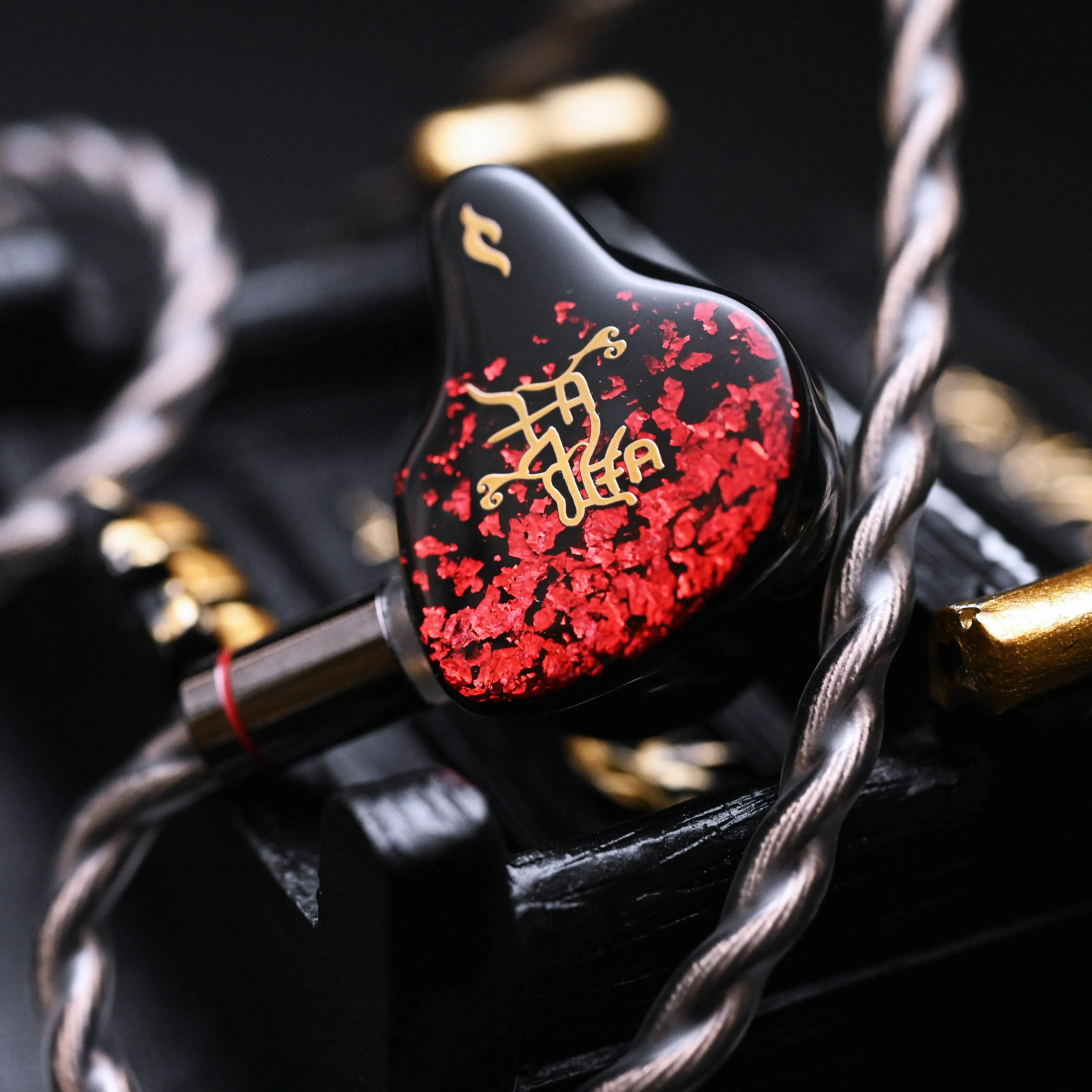 Imagem -03 - Tangzu Nezha Mais Recente Iems de Nível Principal 6ba Mais 1pzt Multi-driver In-ear Monitor Híbrido Driver Fones de Ouvido com Fio Músico Audiófilo