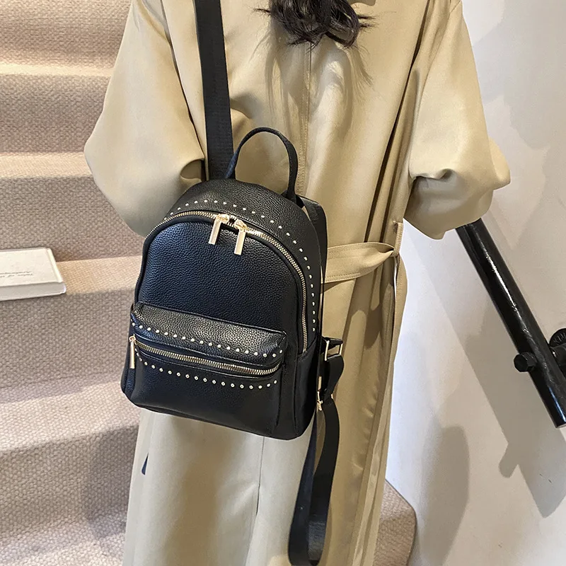 

Autumn/Winter 2025 Fashion! Tote Bag for Women.Retro -Style Simple and Casual Large - Capacity Shoulder Backpack