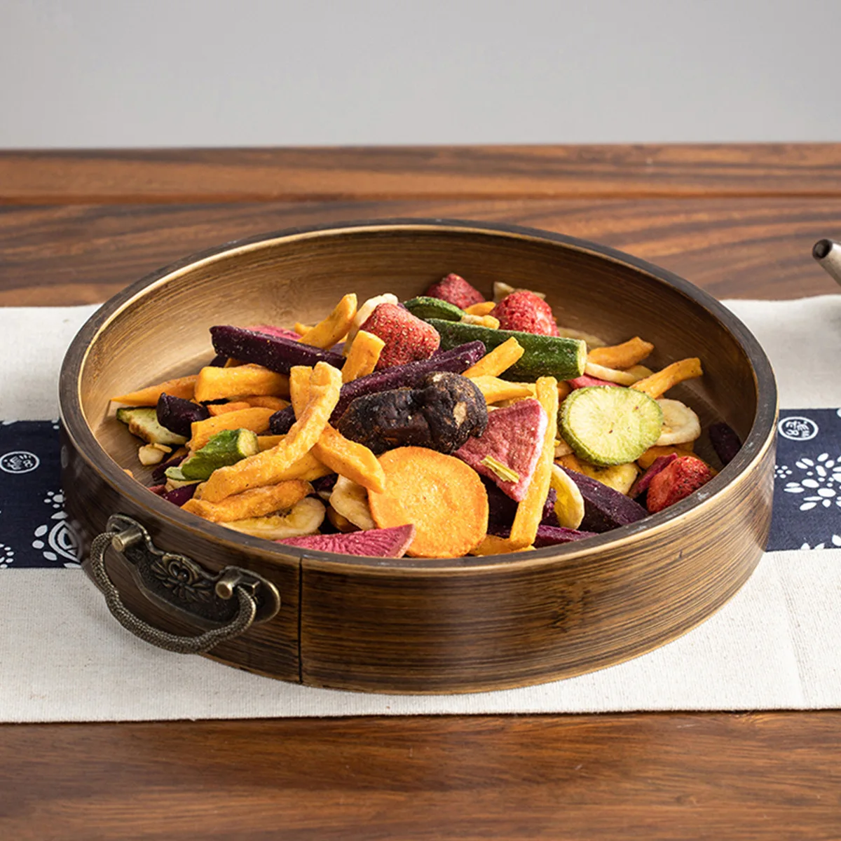 

Japanese-Style Bamboo Multi-Use Tray – Round Serving Plate for Tea, BBQ, Fruit & Snacks, Household Kitchenware