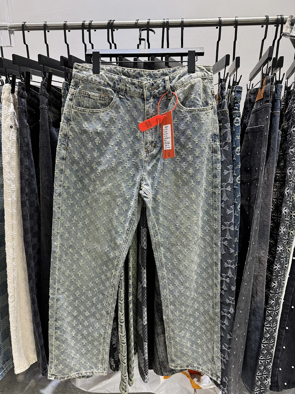 บุคลิกภาพ Vintage Y2k กางเกงยีนส์ผู้ชาย Jacquard รูปแบบคลาย Fit นูนกางเกงขาตรง Baggy กางเกงใหม่